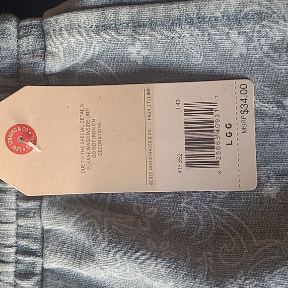 Levi's Girl Knit Shorts, Large, Blue - Picture 6 of 6